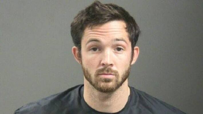 top executive enters wrong home sleeps on bed clothes on floor john r tyson arrested ash top executive enters wrong home sleeps on bed clothes on floor john r tyson arrested ash
