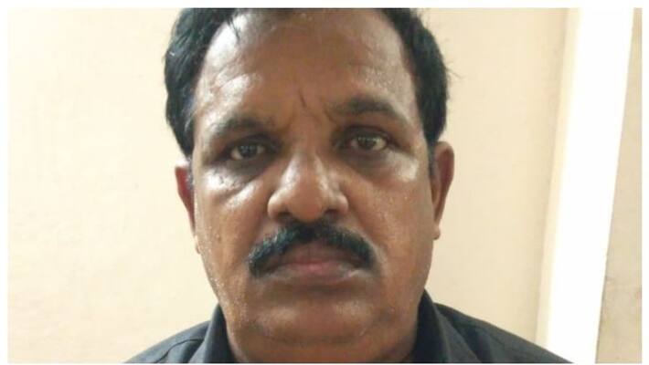 Attempt to smuggle women abroad by making fake documents Agent arrested Attempt to smuggle women abroad by making fake documents Agent arrested