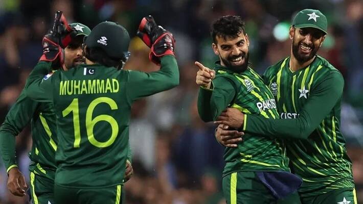 New Zealand lost three wickets against Pakistan in T20 WC final New Zealand lost three wickets against Pakistan in T20 WC final