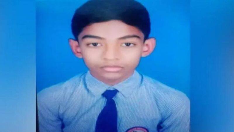 10th std student jumps to death from 14floor apartment at Bengaluru