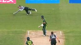 devon conway lost the catch in first over and new zealand lost the match against pakistan in semi final of t20 world cup