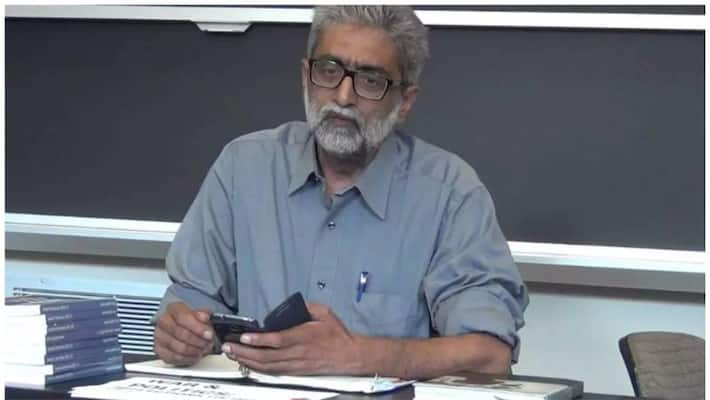Elgar Parishad-Maoist link case: SC allows Gautam Navlakha to be kept under house arrest Elgar Parishad-Maoist link case: SC allows Gautam Navlakha to be kept under house arrest