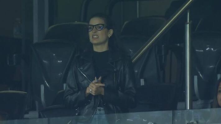 t20 world cup india vs england hardik pandya wife natasha reacts from stadium mda t20 world cup india vs england hardik pandya wife natasha reacts from stadium mda