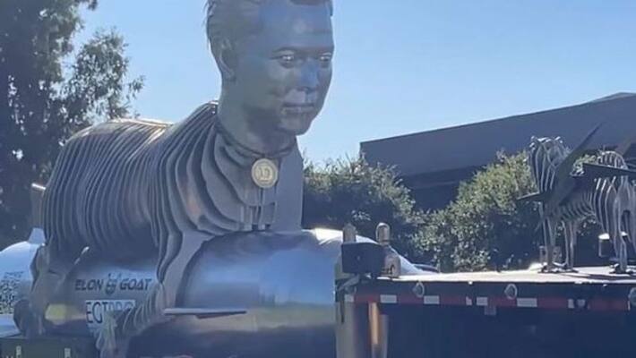 Elon Musk fans build 30-foot statue monument worth Rs 4.8 crore, see the viral video here Elon Musk fans build 30-foot statue monument worth Rs 4.8 crore, see the viral video here