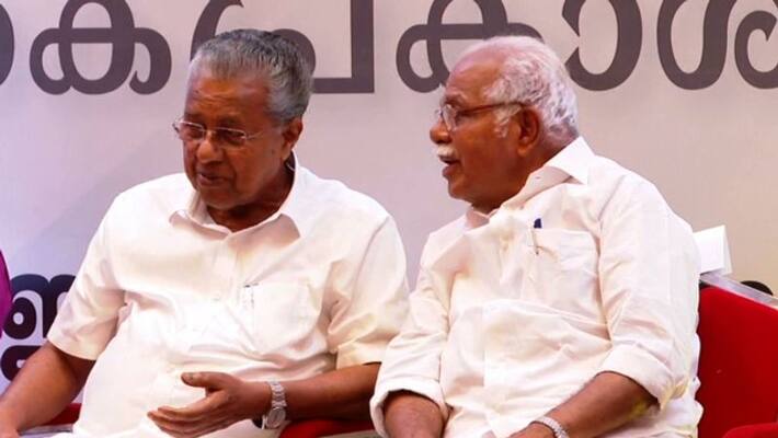 CM Pinarayi Vijayan praises P.J. Kurien CM Pinarayi Vijayan praises P.J. Kurien