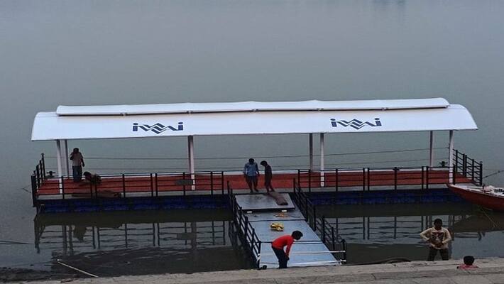Varanasi CM Yogi Adityanath lay foundation stone and inaugurate 15 jetties businessmen living banks of Ganga will get benefit Varanasi CM Yogi Adityanath lay foundation stone and inaugurate 15 jetties businessmen living banks of Ganga will get benefit
