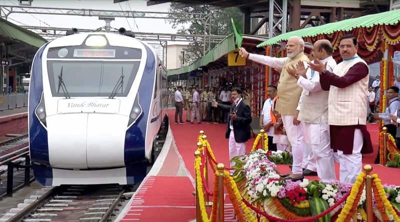 PM Modi will visit Kolkata on December 30 for a Ganga meeting and to launch Vande Bharat express 