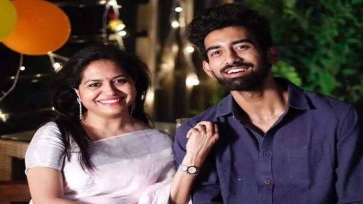 Singer Sunitha Son Akash Tollywood Entry Singer Sunitha Son Akash Tollywood Entry