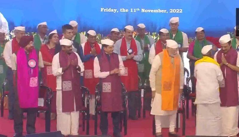 Prime Minister Modi awarded honorary doctorate to Ilayaraja
