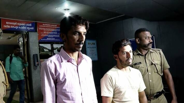 Kerala Police arrested bank fraud team from UP Kerala Police arrested bank fraud team from UP