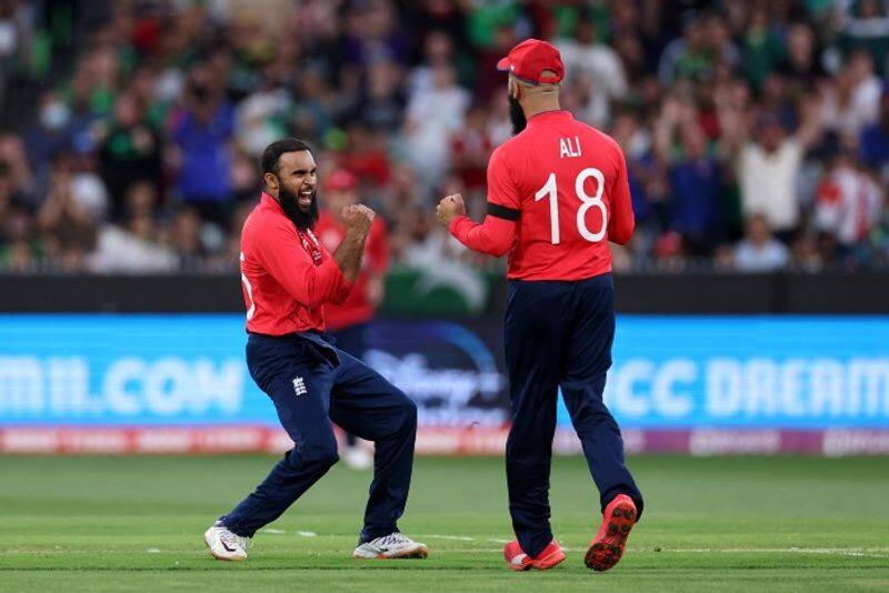 T20 World Cup Final:Pakistan set 138 runs target for England