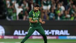 T20 World Cup Final:Pakistan takes early wickets against England in 138 run chase
