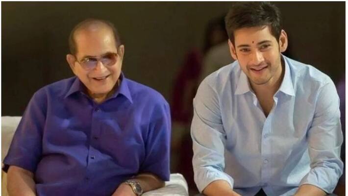 telugu star Mahesh Babu father Krishna hospitalised in Hyderabad sgk telugu star Mahesh Babu father Krishna hospitalised in Hyderabad sgk