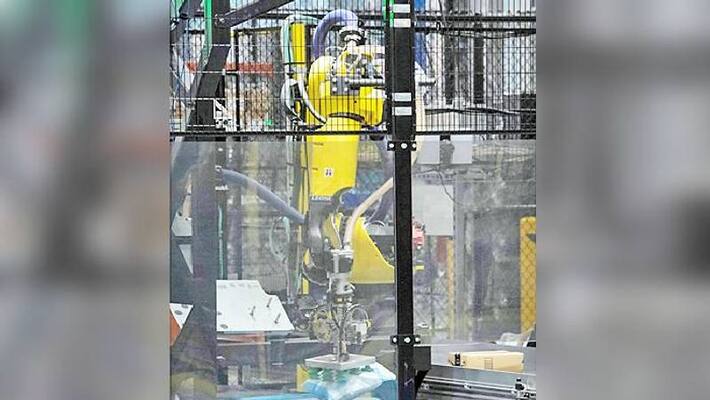 robot workers in amazon robot workers in amazon