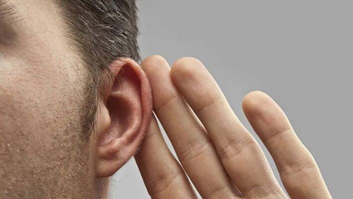old ear buds found inside mans ear after five years of hearing loss old ear buds found inside mans ear after five years of hearing loss