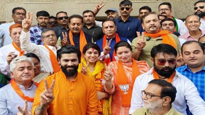Gujarat Assembly Election 2022 ravindra jadeja wife rivaba file nomination in gujarat vidhansabha chunav apa Gujarat Assembly Election 2022 ravindra jadeja wife rivaba file nomination in gujarat vidhansabha chunav apa