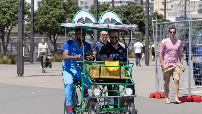 hardik pandya and kane williamson crocodile bike ride befor t20 match see video mda hardik pandya and kane williamson crocodile bike ride befor t20 match see video mda