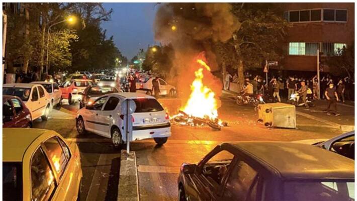 terrorists shoot at protesters in Iran says report terrorists shoot at protesters in Iran says report