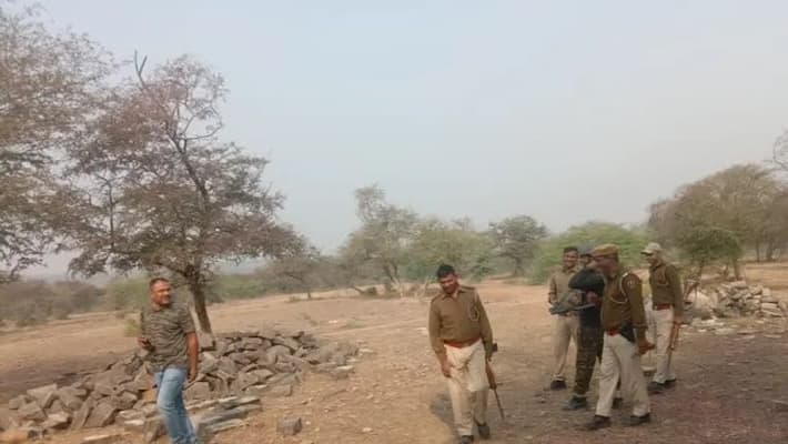dholpur crime news bounty mobster attacked police during encounter and ranaway asc dholpur crime news bounty mobster attacked police during encounter and ranaway asc