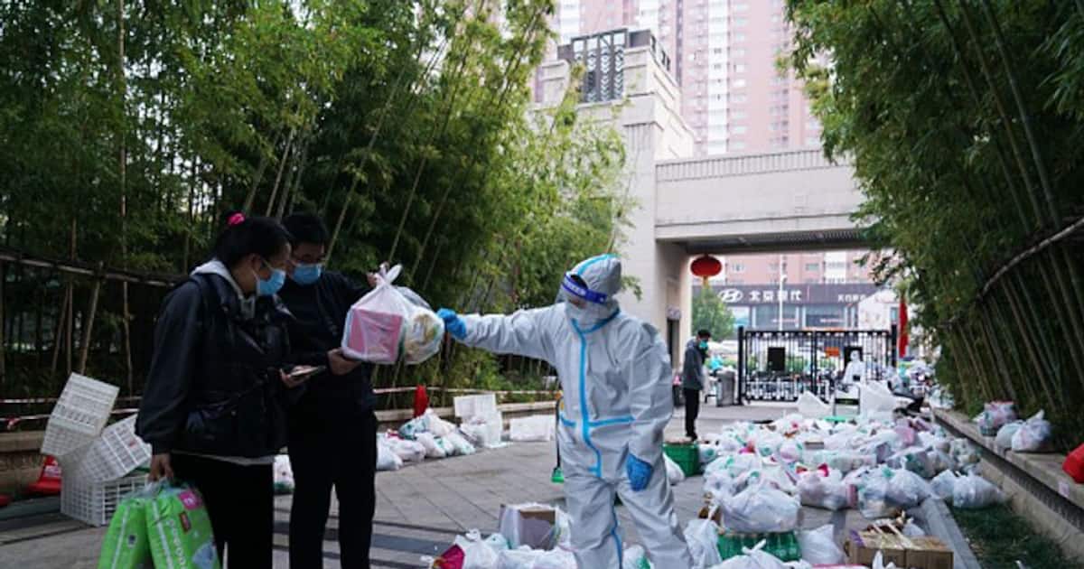 China scraps many COVID regulations, allows home quarantine, ends