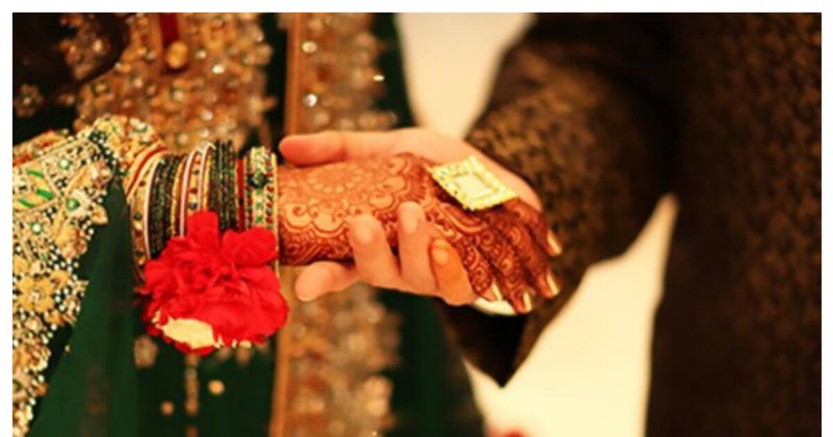 வரதட்சணை கேட்டு தினம் தினம் செக்ஸ் டார்ச்சர்... கணவர் மீது மனைவி போலீசில் புகார்