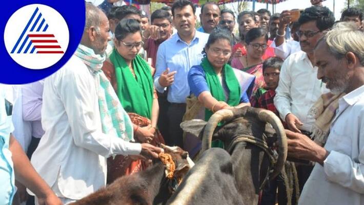 gadag DC inaugurated district administration's march towards villages programme gow gadag DC inaugurated district administration's march towards villages programme gow