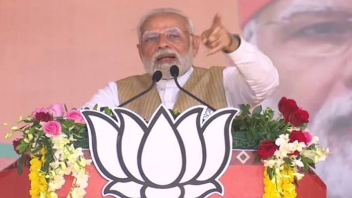 Gujarat Election 2022: PM Modi counters AAP, says 'generate income from electricity than getting it for free' AJR Gujarat Election 2022: PM Modi counters AAP, says 'generate income from electricity than getting it for free' AJR
