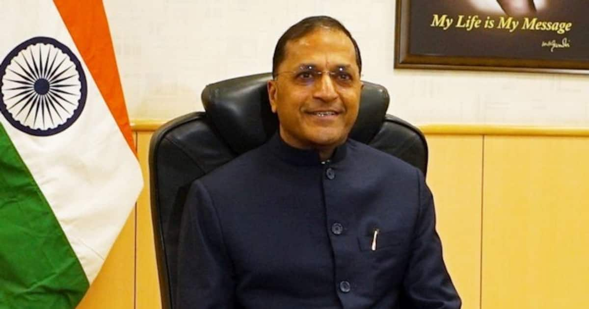 Former Ias Officer Arun Goel Assumes Charge As Election Commissioner Of India