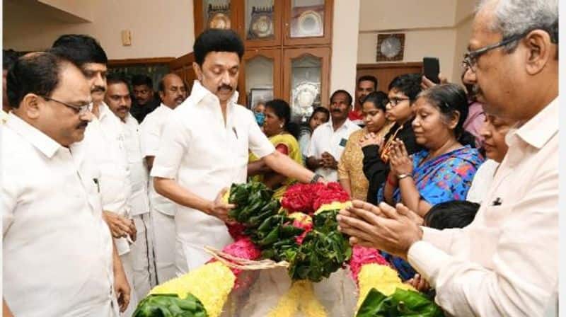Kamalhaasan mourns for the demise of dialogue writer AarurDas