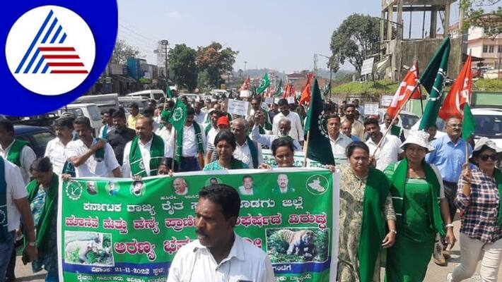 Conflict between human and elephant farmers protest at madikeri rav Conflict between human and elephant farmers protest at madikeri rav