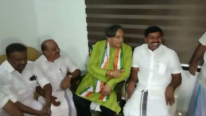 Shashi tharoor visits Malappuram DCC many leaders were not present Shashi tharoor visits Malappuram DCC many leaders were not present