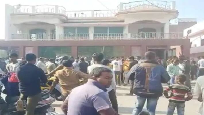 Lucknow Union Minister Kaushal Kishore nephew committed suicide body found hanging from the noose in the room Lucknow Union Minister Kaushal Kishore nephew committed suicide body found hanging from the noose in the room