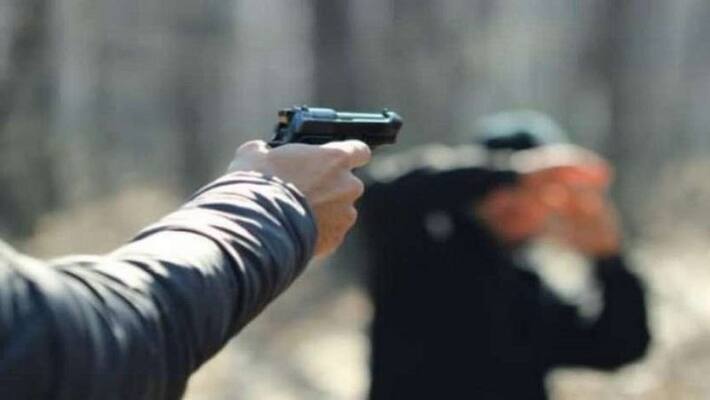 Seven rounds of firing on two for ten rupees in jharkhand Seven rounds of firing on two for ten rupees in jharkhand