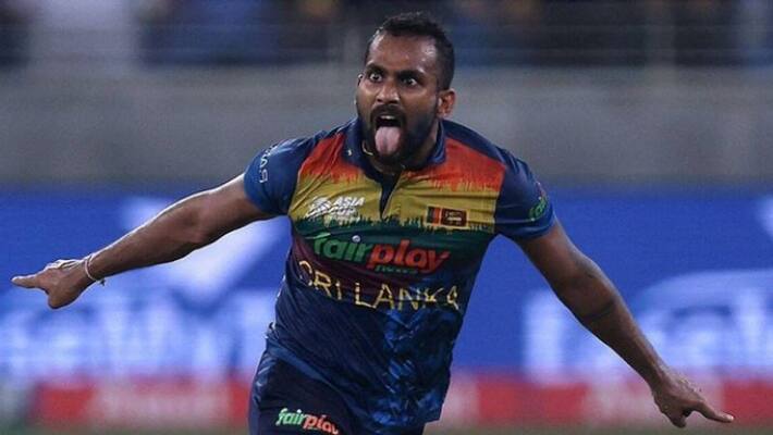 Chamika Karunaratne lost 3-4 teeth while taking a catch in Lanka Premier League Chamika Karunaratne lost 3-4 teeth while taking a catch in Lanka Premier League