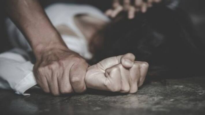 Atrocity in UP.. Gang rape of Dalit girl in Pratapgarh.. Atrocity in UP.. Gang rape of Dalit girl in Pratapgarh..