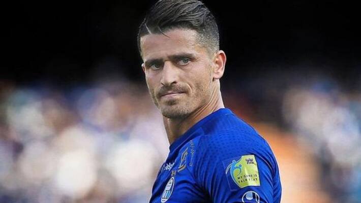 Top Iran Football Player arrested For Criticising Own Government Top Iran Football Player arrested For Criticising Own Government