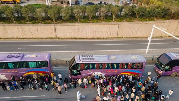 20000 workers left from Foxconn iPhone plant 20000 workers left from Foxconn iPhone plant