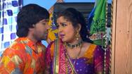 Bhojpuri SEXY video: Amrapali Dubey, Nirahua's BOLD romantic dance moves will make you crazy-WATCH RBA