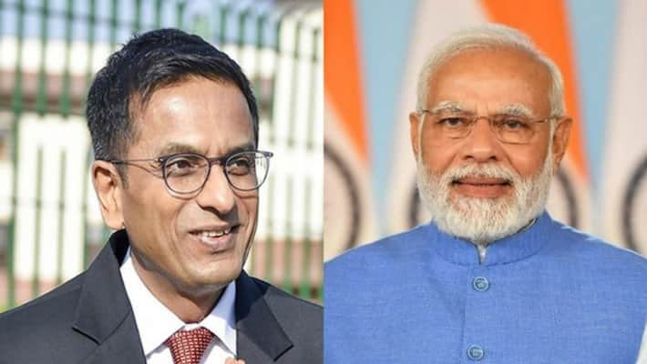 PM modi responds to CJI Justice DY Chandrachud about publishing Supreme Court judgments in regional languages PM modi responds to CJI Justice DY Chandrachud about publishing Supreme Court judgments in regional languages