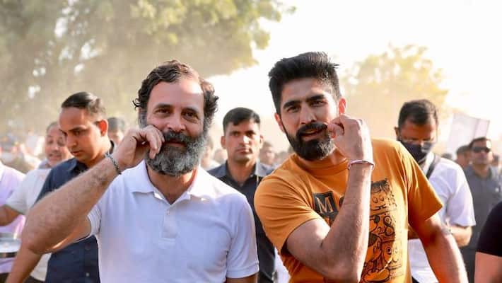 Rahul Gandhi twirled his mustache with the Olympic winner.. The video is going viral on social media Rahul Gandhi twirled his mustache with the Olympic winner.. The video is going viral on social media