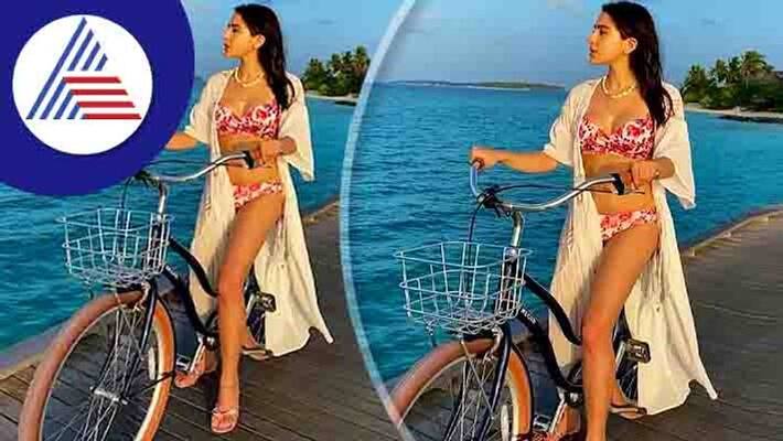 Sara ali khan trolled for wearing Bikini in Maldives vcs Sara ali khan trolled for wearing Bikini in Maldives vcs