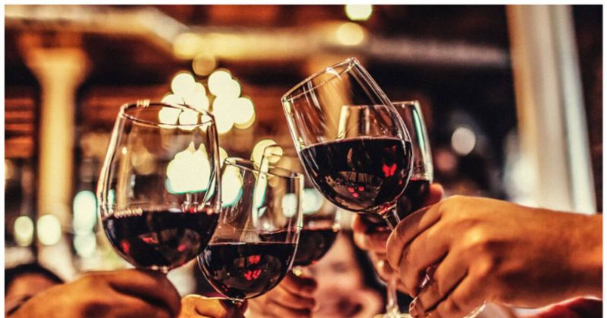 அதிகம் குடித்தால் புற்றுநோய் தாக்கும் அபாயம்! ஒயின் குடிப்பது நல்லதா? கெட்டதா? 