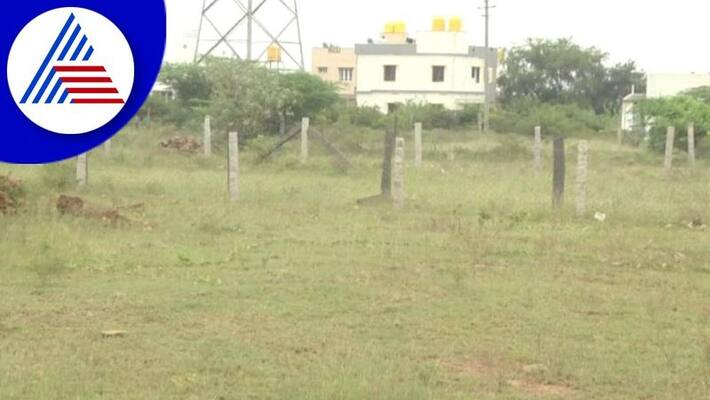 Sale of plots by creating fake documents at chamarajanagara gvd Sale of plots by creating fake documents at chamarajanagara gvd