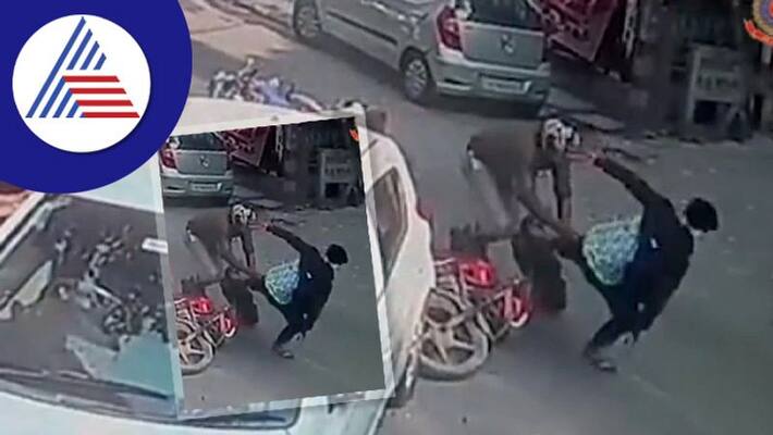 police knocks down a snatcher on road : Internet praises Delhi police constable for his heroic action akb police knocks down a snatcher on road : Internet praises Delhi police constable for his heroic action akb