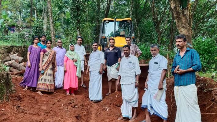 kodiyathur grama panchayath has made the road to the home of differently abled kodiyathur grama panchayath has made the road to the home of differently abled