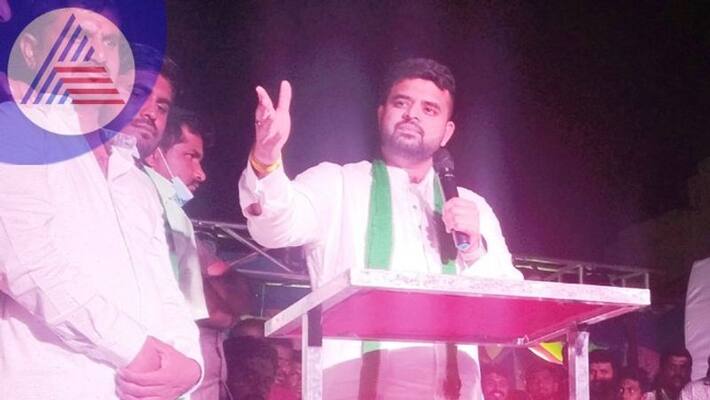 Kumaraswamy is the only pro farmer Chief Minister says MP Prajwal Revanna Kumaraswamy is the only pro farmer Chief Minister says MP Prajwal Revanna