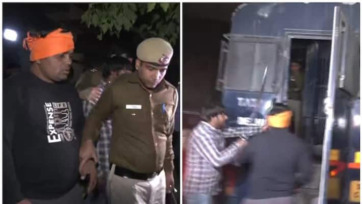 Police van carrying Shradhha murder accused Aftab Poonawalla attacked san Police van carrying Shradhha murder accused Aftab Poonawalla attacked san