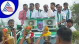 Karnataka Election battle HD Kumaraswamy offers Dalit cm issues to BJP congress ticket tension ckm
