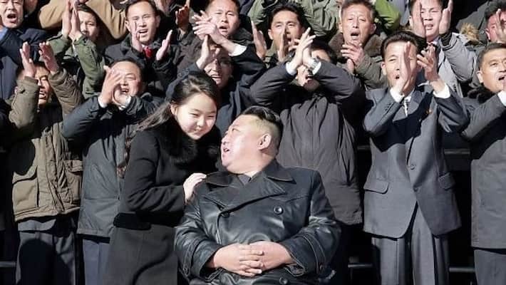 world was surprised after seeing photo of north korea president spoted with his daughter in public world was surprised after seeing photo of north korea president spoted with his daughter in public