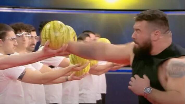 Man Breaks World Record For Most Watermelons Smashed In A Minute Man Breaks World Record For Most Watermelons Smashed In A Minute